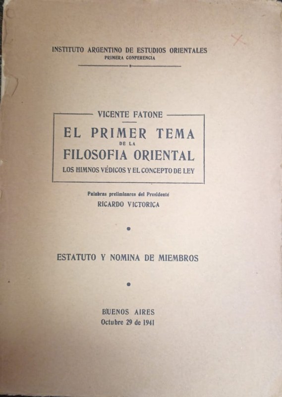 El primer tema de la filosofía oriental: Los himnos védicos y el concepto de ley